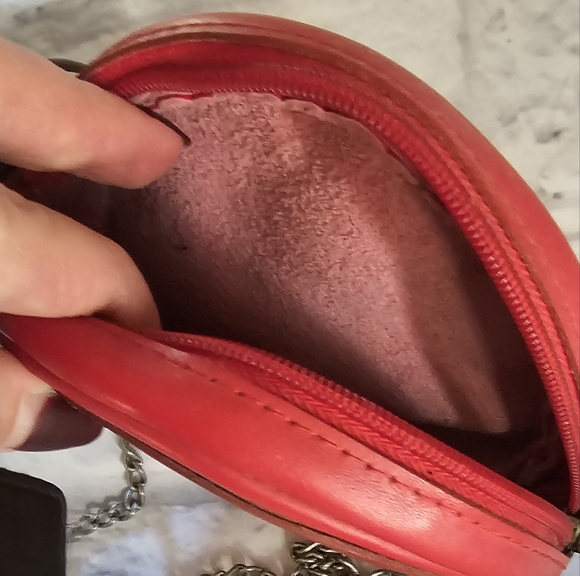 Genuine Leather Red Circle Purse By Alchemy Gothic - Picture 3 of 5